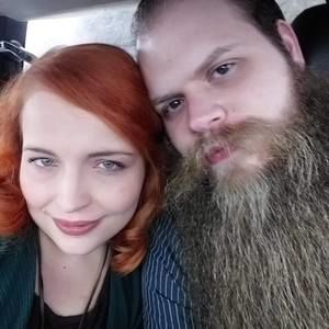 Meet your Posher, Casey